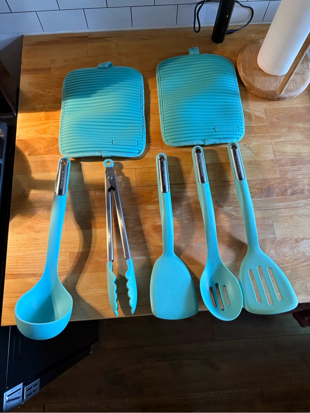 KitchenAid Brand Aqua Turquoise Silicone Kitchen Utensil Set with Pot Holders